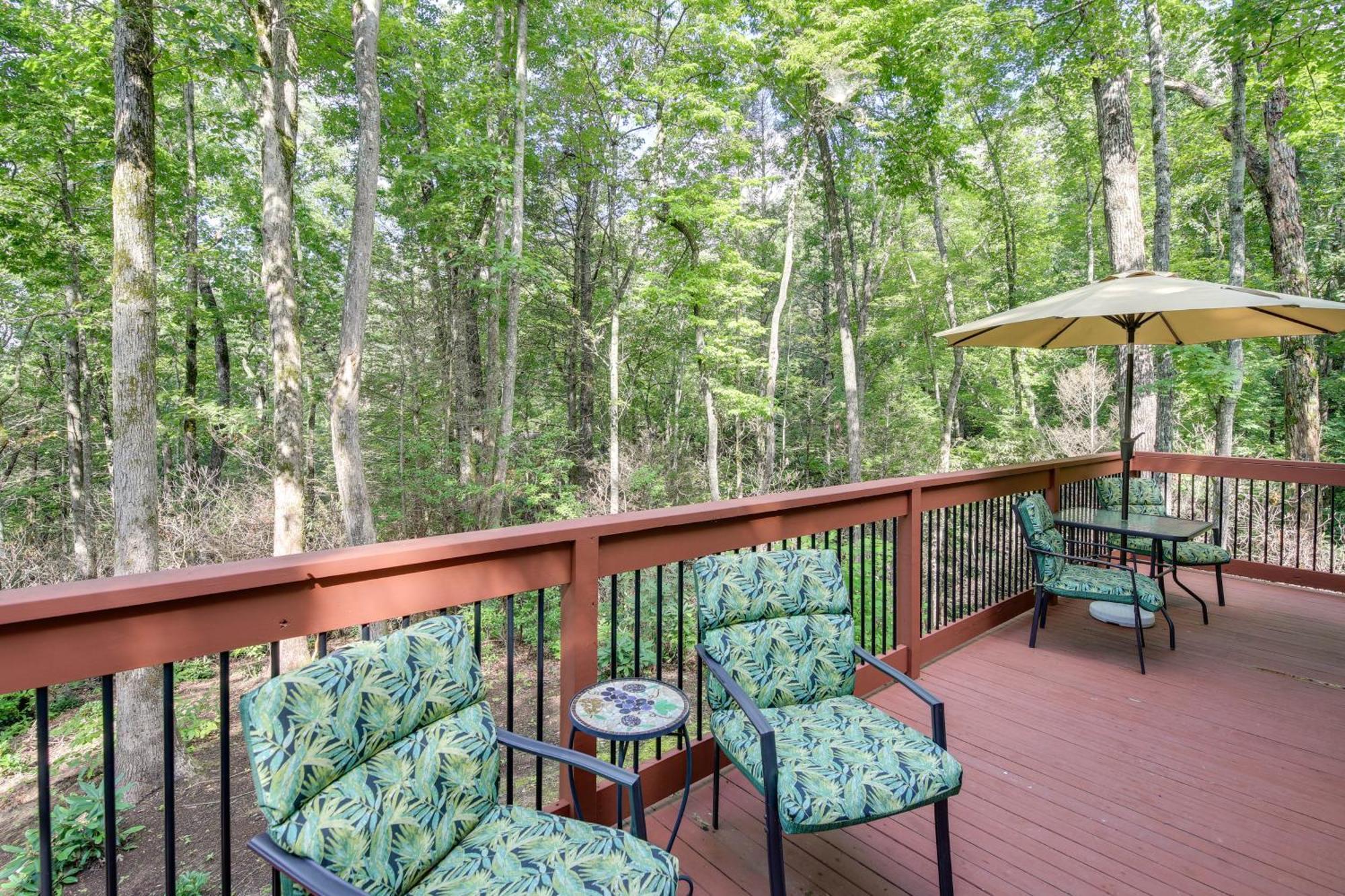 Quaint Smoky Mountain - 4 Mi To Gatlinburg! Casa vacanze